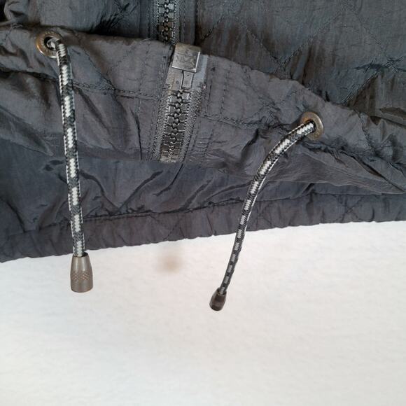 Paul & Shark Yachting Womens Cropped Zip Quilted Jacket Size Medium Black Boat - Picture 3 of 10